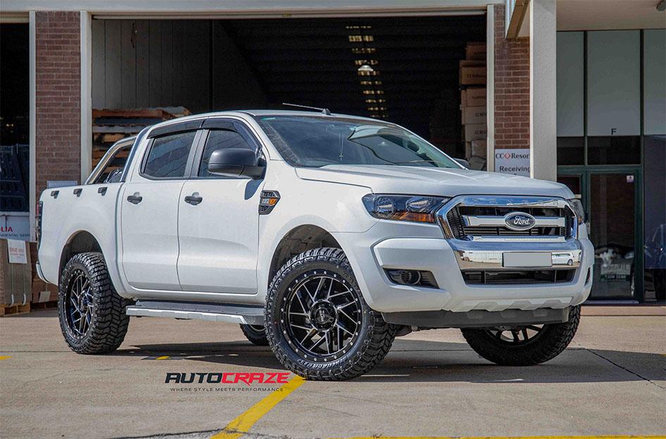 FORD RANGER MO985 GLOSS BLACK MACHINED